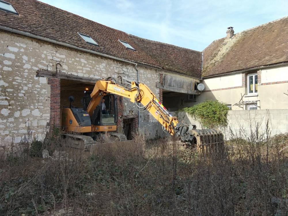 Démolition à Pont-sur-Vanne